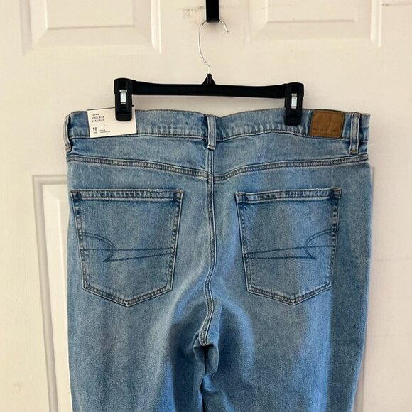 American Eagle Plus-Size Super High-Rise Stretch Straight Jeans Sz 18 - Picture 4 of 11
